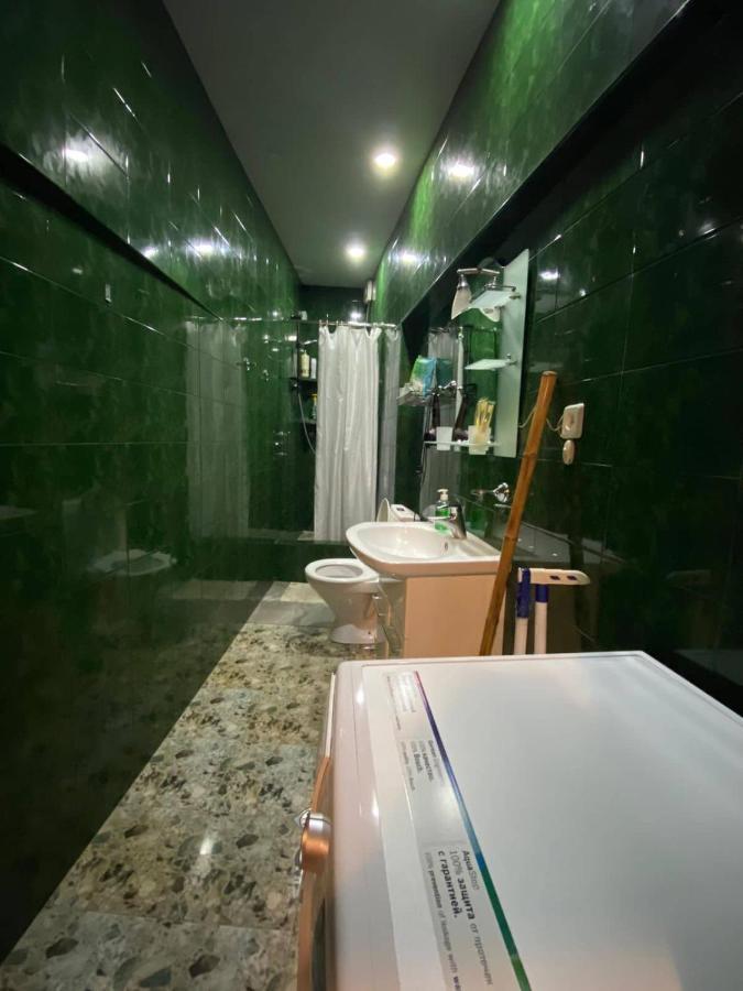 Barnaba Apartment Tbilisi Buitenkant foto