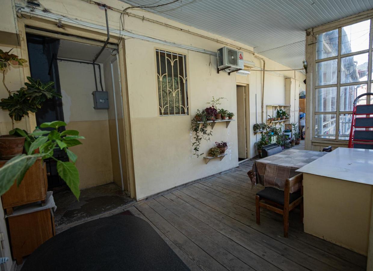 Barnaba Apartment Tbilisi Buitenkant foto