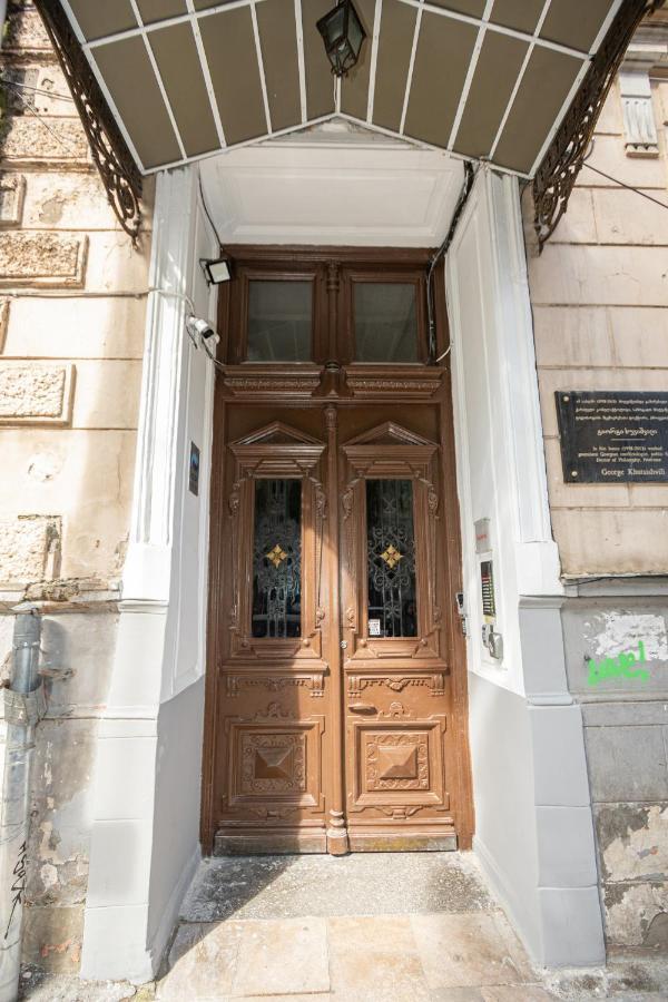 Barnaba Apartment Tbilisi Buitenkant foto