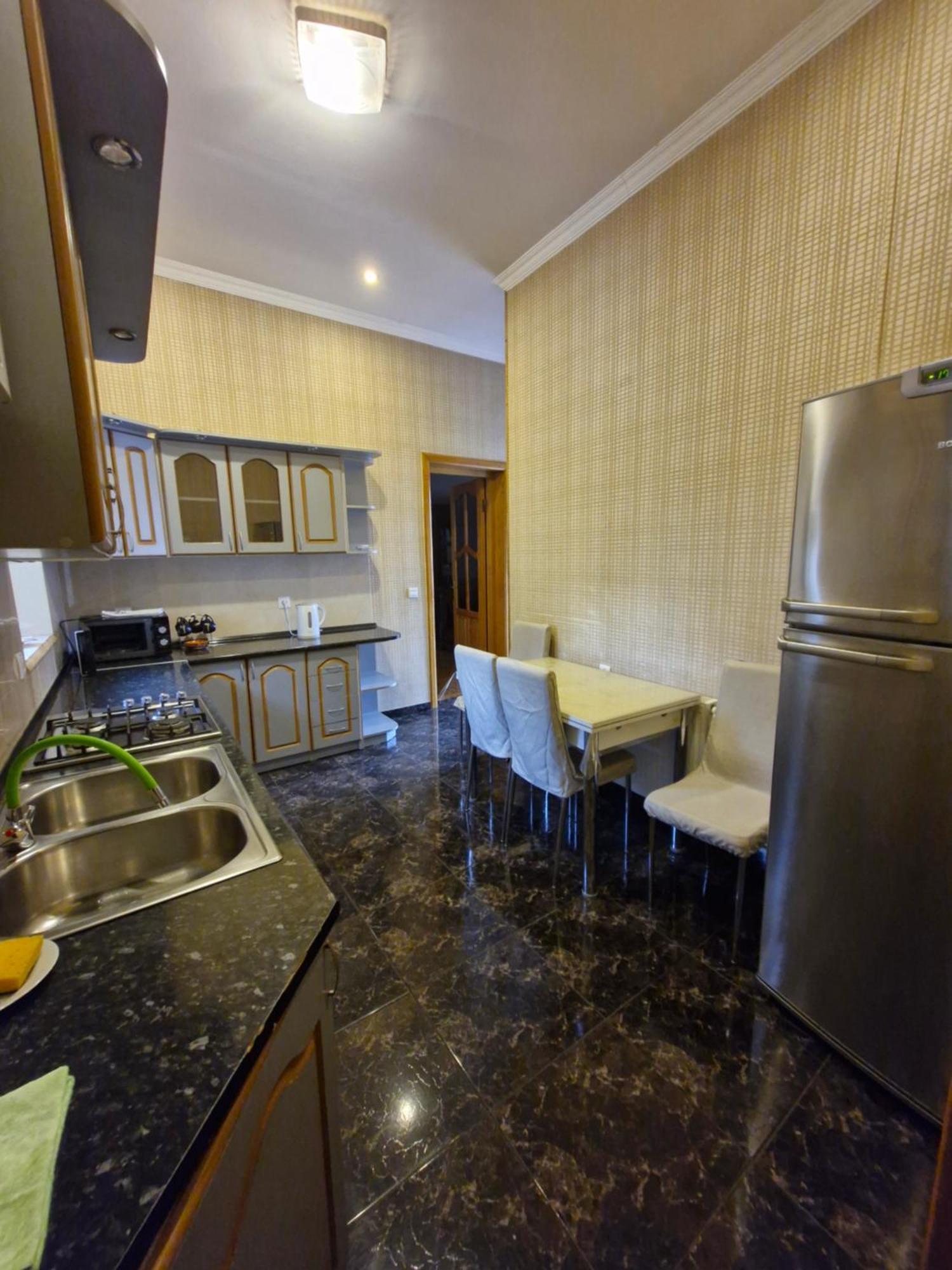 Barnaba Apartment Tbilisi Buitenkant foto