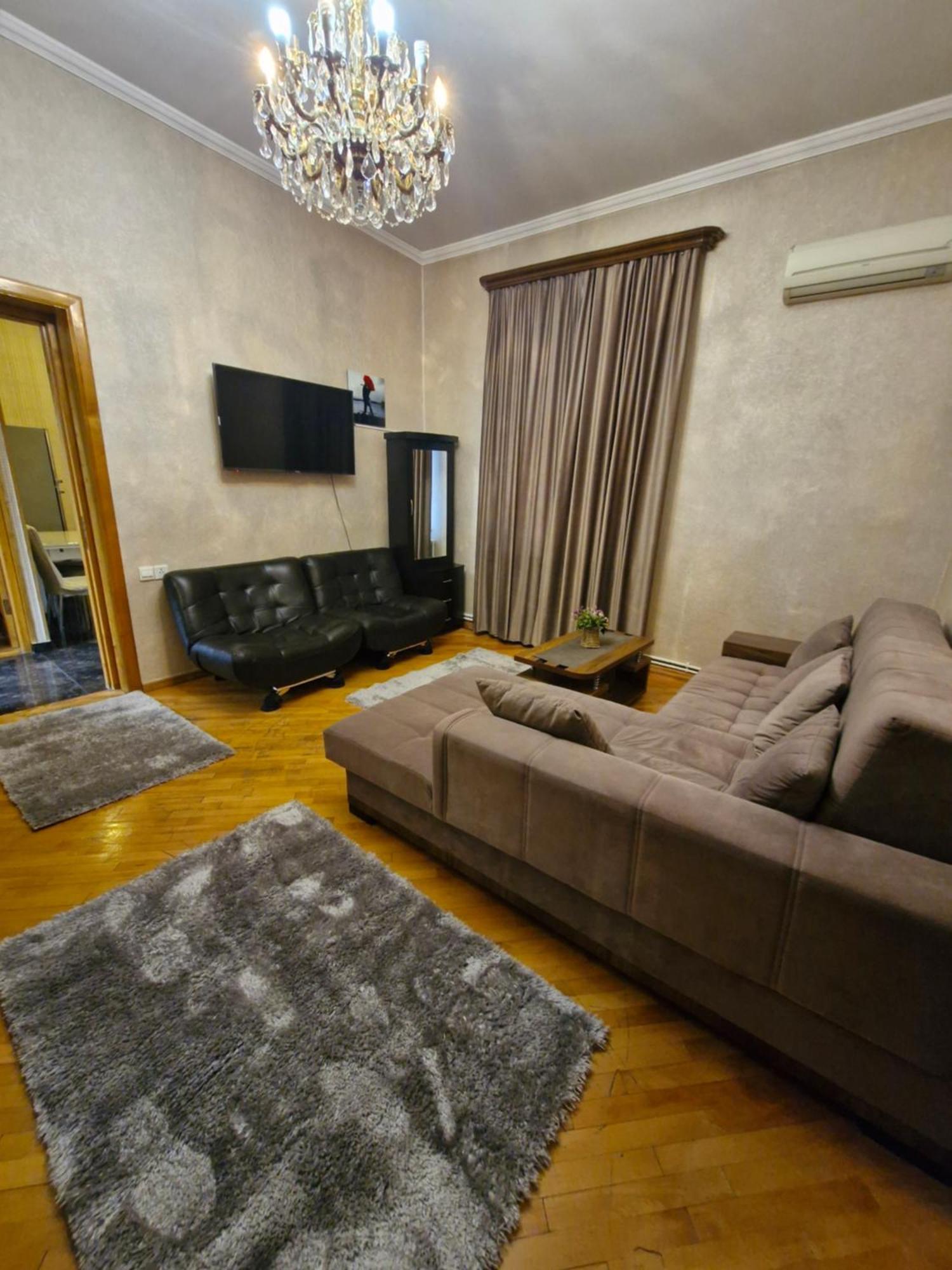 Barnaba Apartment Tbilisi Buitenkant foto
