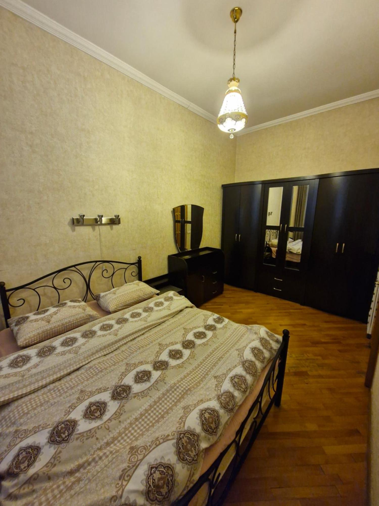 Barnaba Apartment Tbilisi Buitenkant foto