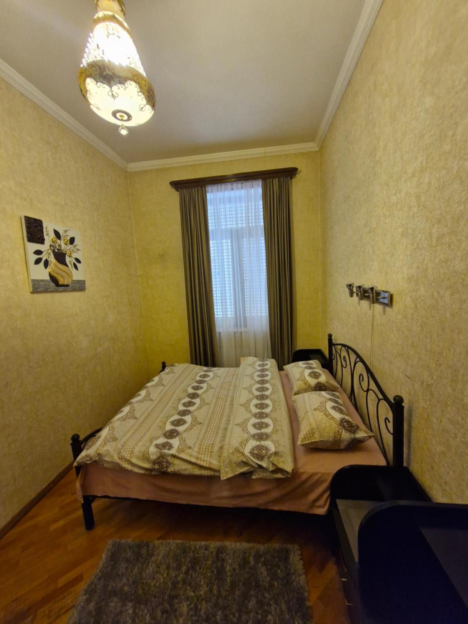Barnaba Apartment Tbilisi Buitenkant foto